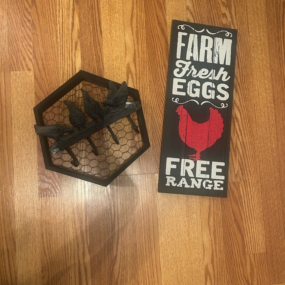 Chicken Decor Set (Chicken wire hexagon, rod iron chicken hook, “Farm Fresh Eggs